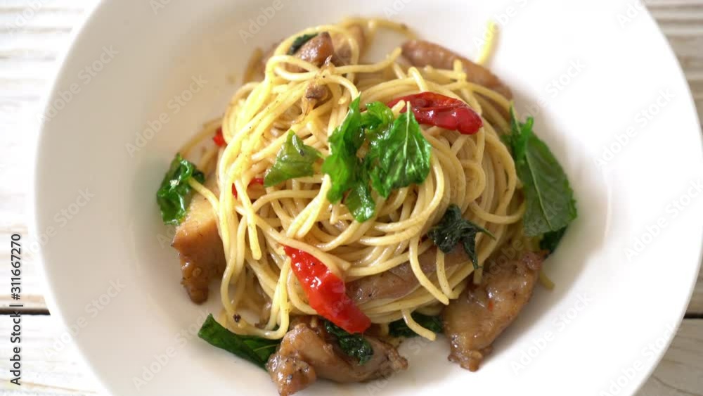 stir-fried spaghetti with chicken and basil stir-fried spaghetti with chicken and basil