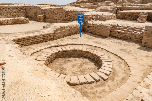 Obraz na płótnie Larkana Mohenjo Daro Archaeological Site 49 w salonie