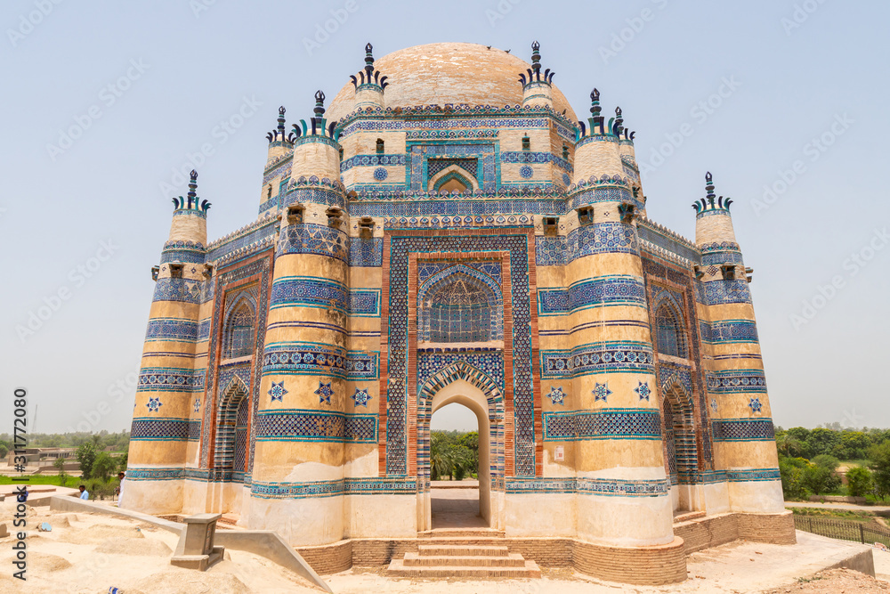 Uch Sharif Jawindi Bibi Tomb 21