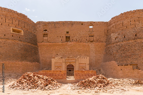 Derawar Fort Walls 39 photo