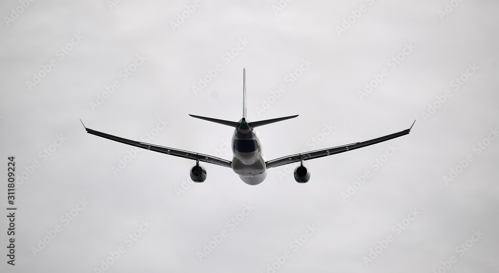 avion volando avion volando
