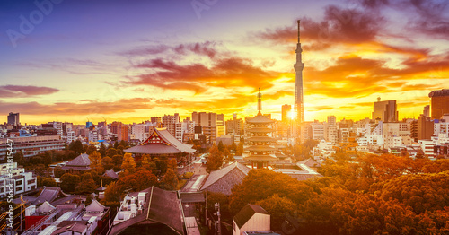 Dramatic sunrise of Tokyo skyline with Senso-ji Temple and Tokyo skytree in Japan