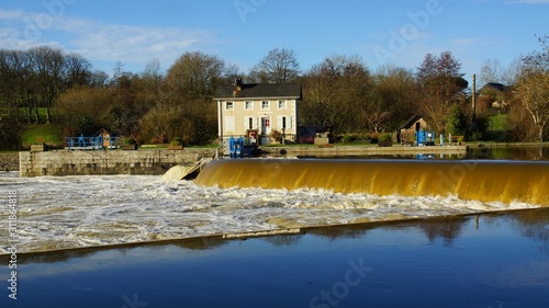 Rivière en crue photo