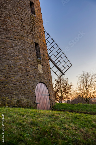 Detailansicht der Windmühle (Königsmühle) in Seelenfeld bei Petershagen im Hochformat photo