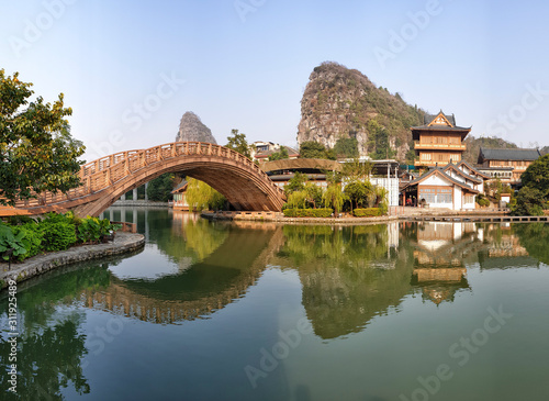 Fotografia Mulongta Shrine at Guilin, Guangxi Province, China