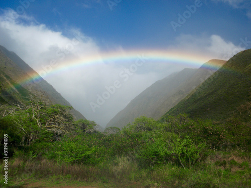 Rainbow in the West Maui mountains