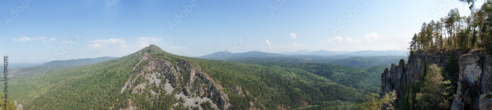 Obraz premium landscape with mountains and clouds