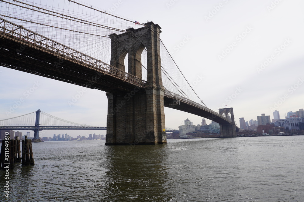 city bridge Brooklyn bridge in dumbo