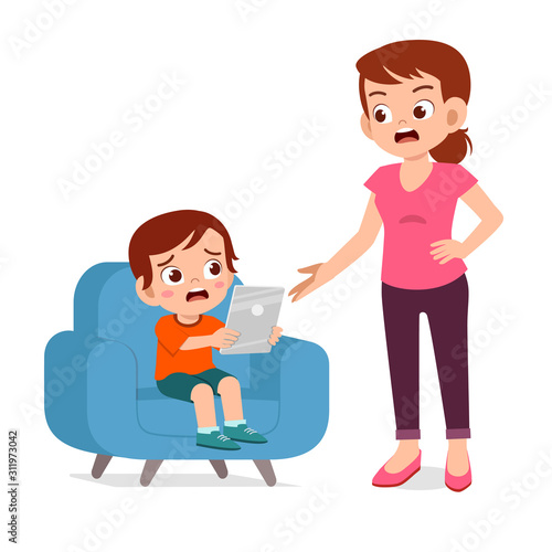 mother angry over kid boy smartphone addiction