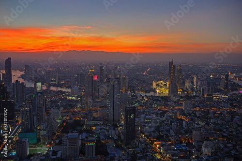 Panorama au crépuscule sur Bangkok