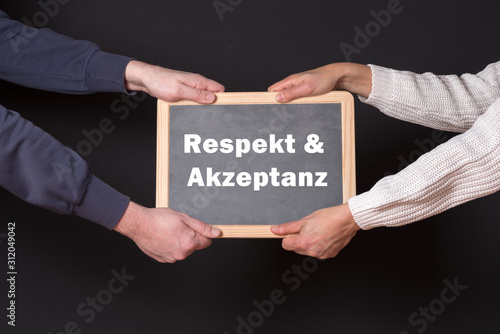 Respekt und Akzeptanz in der Ehe oder Beziehung photo