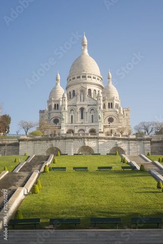 France, Paris, Montmartre, la basilique du sacré coeur.  the basilica of the sacred heart