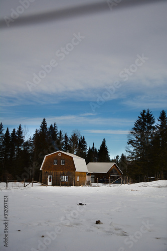 ferme canadienne en hiver photo