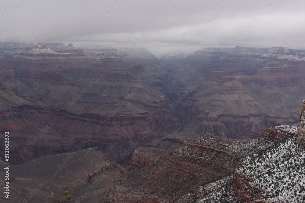Fototapeta premium Snowy Grand Canyon
