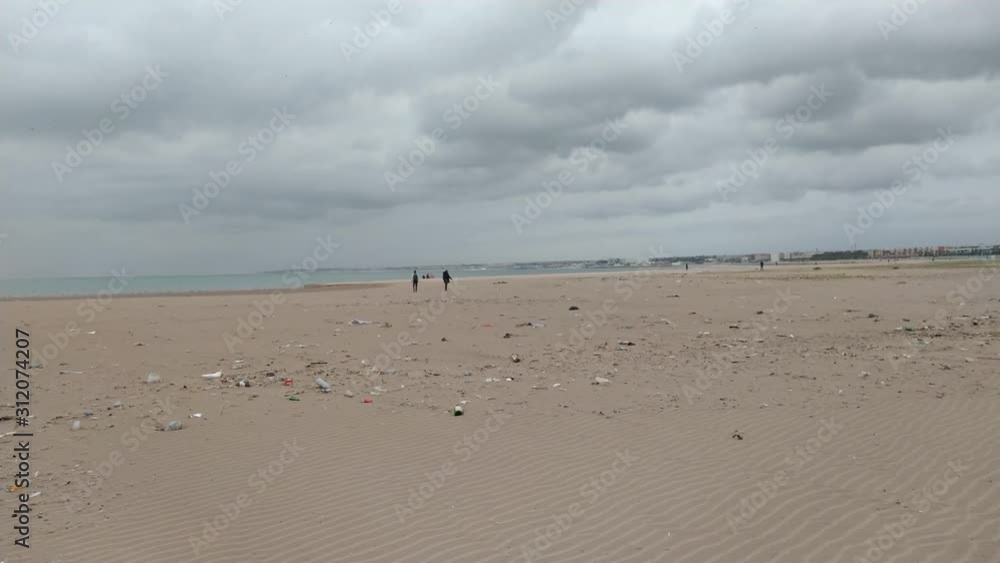 People walkind on the sand 4K People walkind on the sand 4K