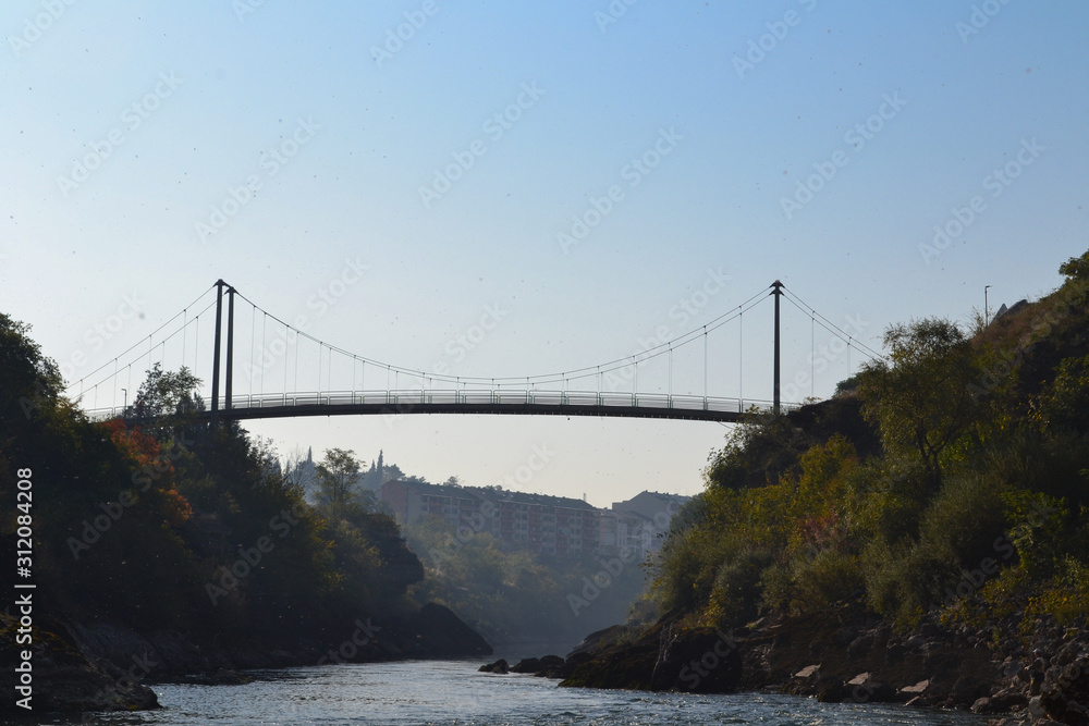 Obraz premium Pedesrtian bridge in Podgorica conections between Little hill and Zagorich