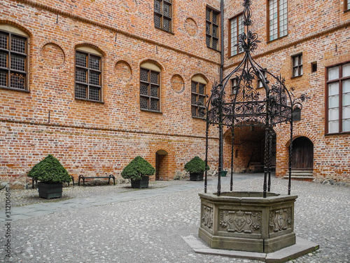 Obraz na płótnie Studnia w Gripsholm w salonie