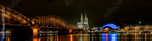 Köln bei Nacht Panorama