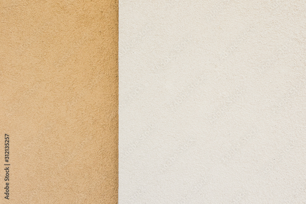Fototapeta premium White brown split concrete wall background texture