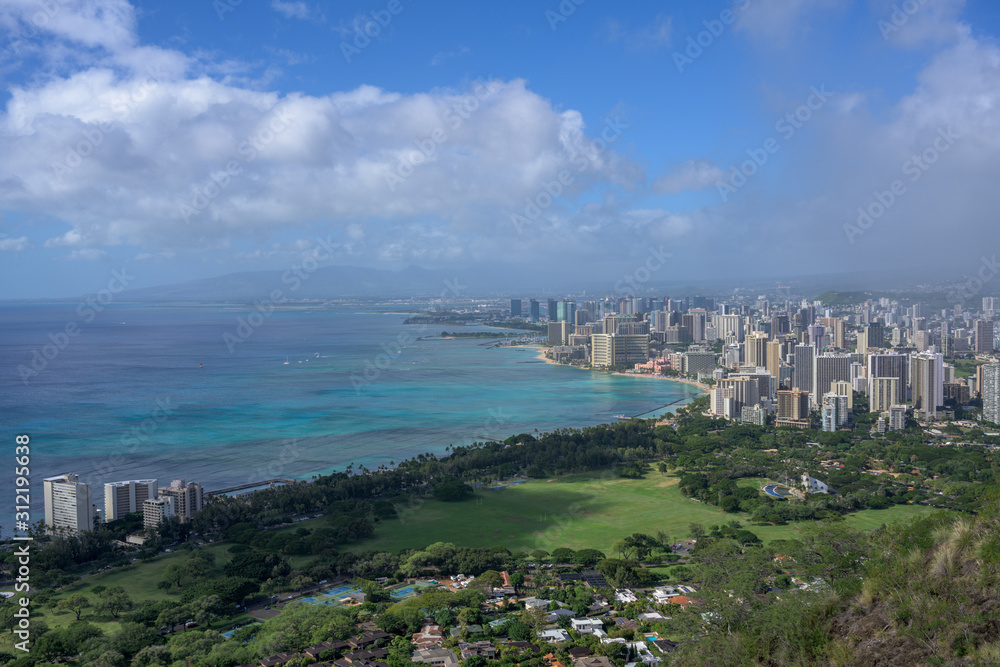 Fototapeta premium panoramiczny widok na miasto Honolulu Waikiki