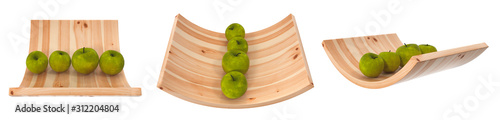 3D For Green apples in wood bowl on White background. 3d rendering