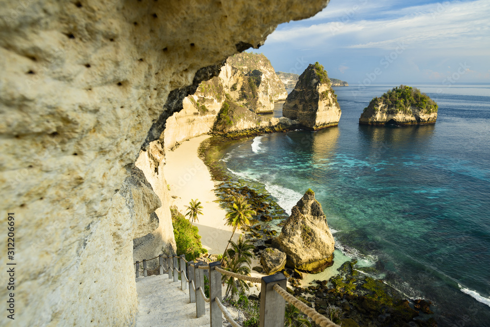 Stunning view of the Diamond Beach bathed by a turquoise sea during a ...