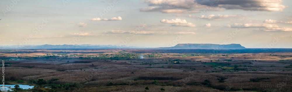 Obraz premium panoramic view of the mountain thailand