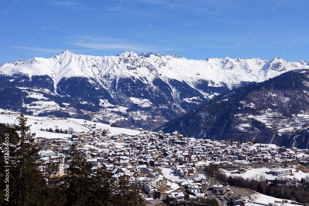 Blick auf Fiss in Tirol
