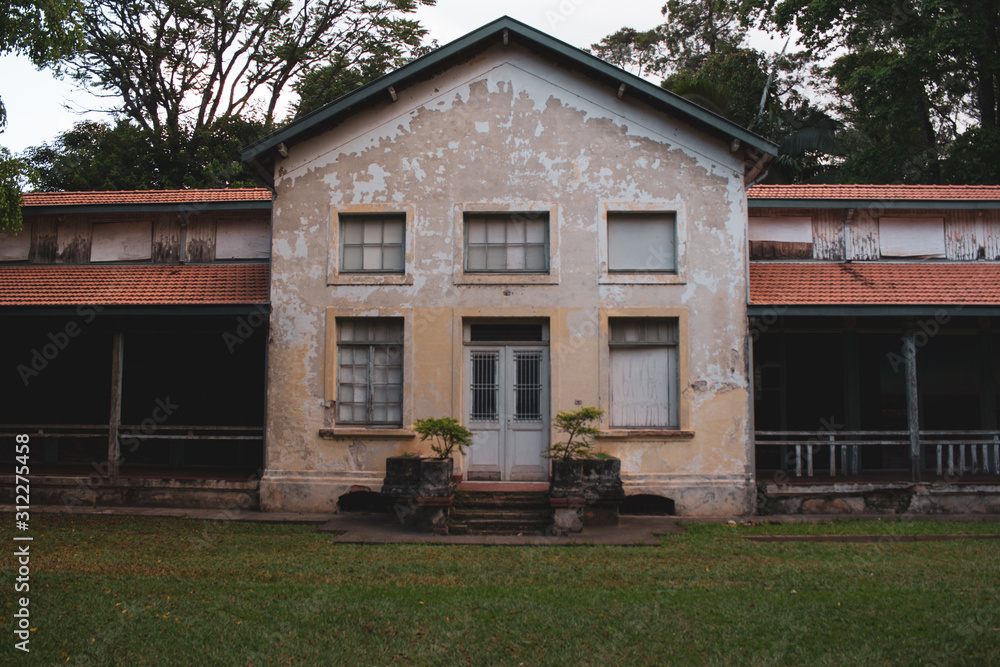 Obraz premium old house