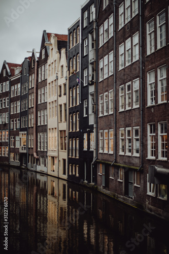 Amsterdam - La Venise du Nord © lorabarra
