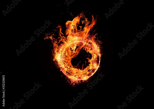燃え上がる円形の炎 © k_yu