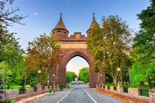 Wallpaper Mural Soldiers and Sailors Memorial Arch in Hartford, Connecticut, USA