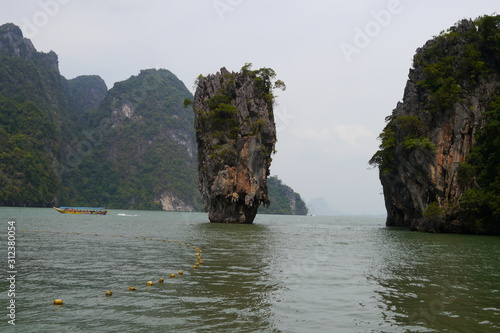 James-Bond-Felsen bei Phuket im Nationalpark Ao Phang-Nga Thailand