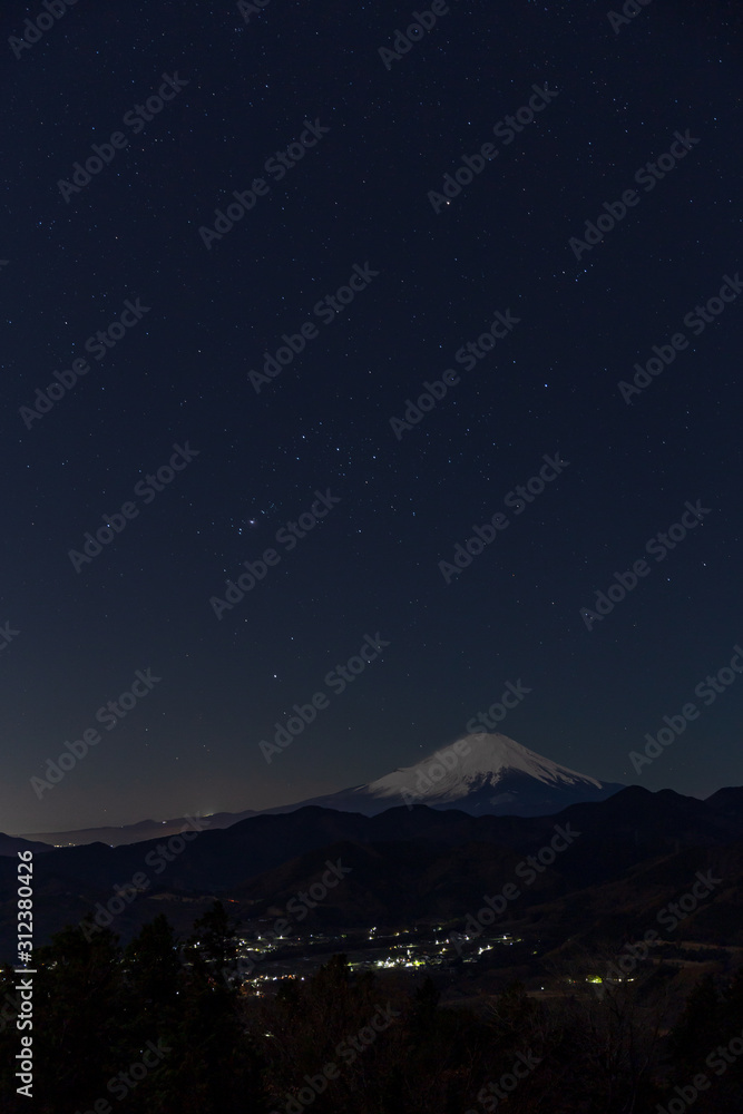 富士山とオリオン座 / Mount Fuji and Orion