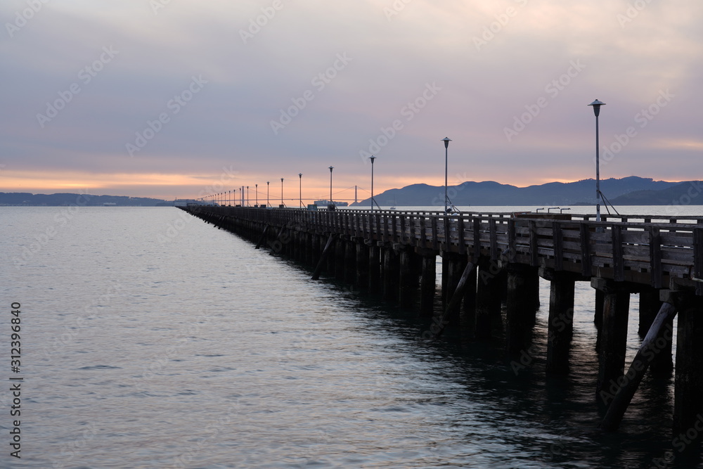 Obraz premium Beautiful view of Golden gate bridge, San Francisco 