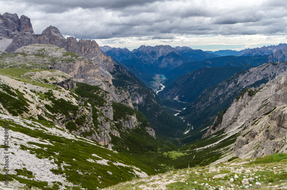 Three peaks of Lavaredo Three peaks of Lavaredo