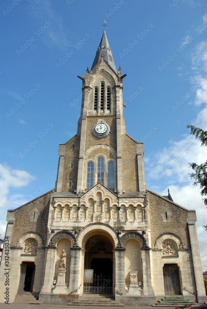 Ville de Flers, église Saint-Jean (XIXe siècle), département de l'Orne, France