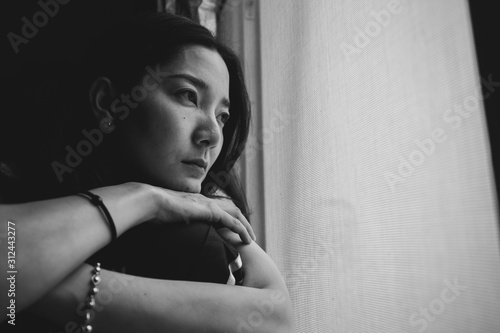 Konstfotografi panic attacks alone young woman sad fear stressful depressed emotion