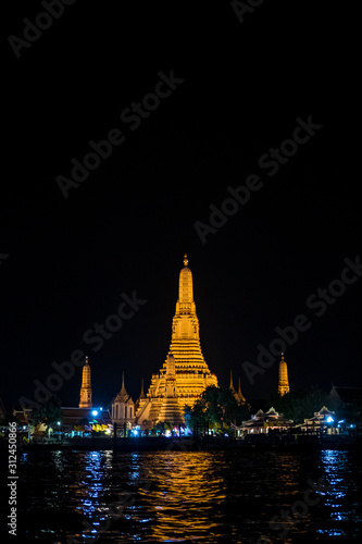 Night Scene at Wat Arun  Sunrise temple 