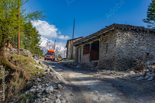 A WAY TO MUKTHINATH