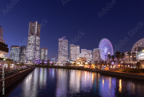 横浜の夜景　みなとみらい21 © 英敏 松本
