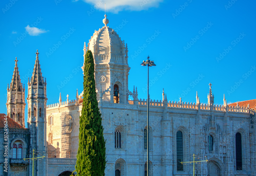 Fototapeta premium famous Hieronymites Monastery in Lisbon