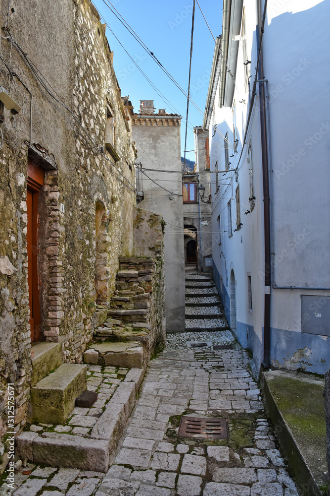 Obraz premium Roccamandolfi, Italy, 12/24/2019. A day of vacation in a medieval village in the Molise region.