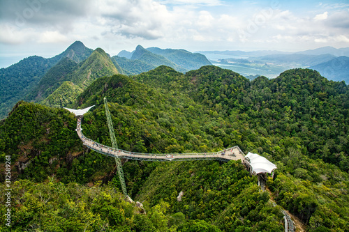 Tableau sur toile Die Sky Bridge auf der Insel Langkawi in Malaysia