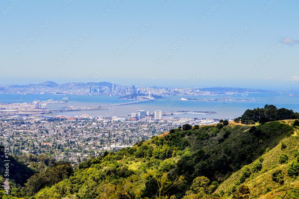Obraz premium View Over San Francisco and the East Bay