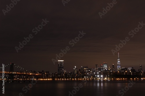 new york city skyline at night © Qianli