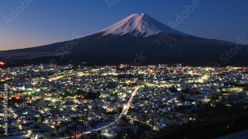 富士吉田市 富士山と夜景