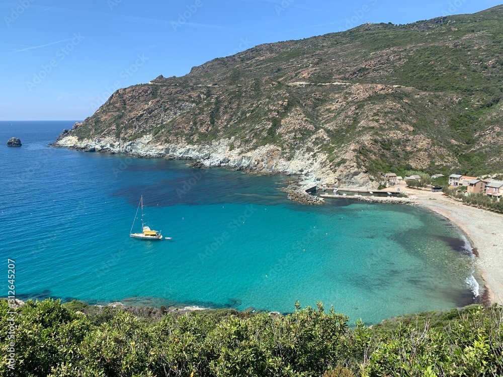 Obraz premium La Marine de Giottani au cœur du Cap Corse