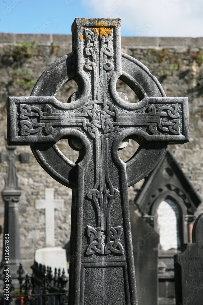 Cross at the irish cemetery