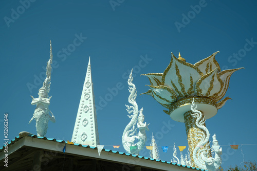 Tempelanlage Nähe Khaeng Khoi, Saraburi, Thailand photo